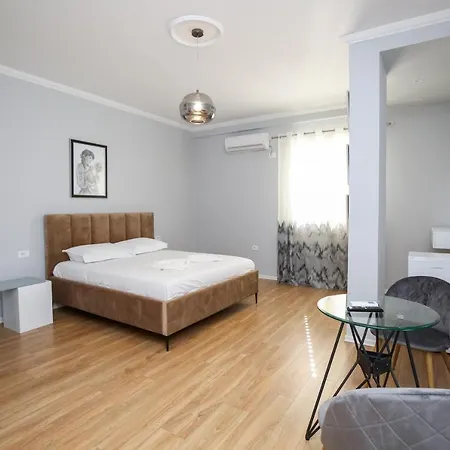 Nikaj Premium Lägenhet Vlorë